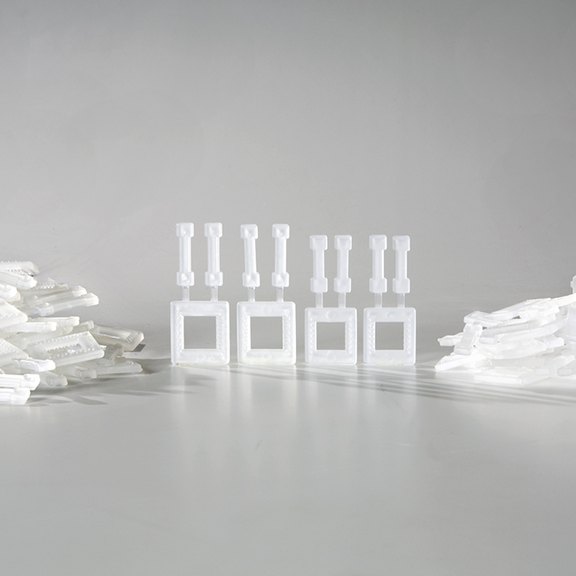 Kunststoffschnallen aus Polypropylen (PP) in weiß